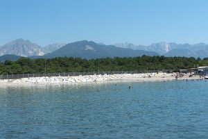 Xtrallusion offers characteristic Bed and Breakfast, B&B, Guest House, Hotel, Albergo and Country Lodge accommodation in Italy. Plus independent self-guided Walking, Adventure, Activity, Skiing and Paragliding Holiday itineraries on the Italian Rivieras, in the Italian Lakes, in the Italian Alps and in some of the most beautiful corners of Italy.